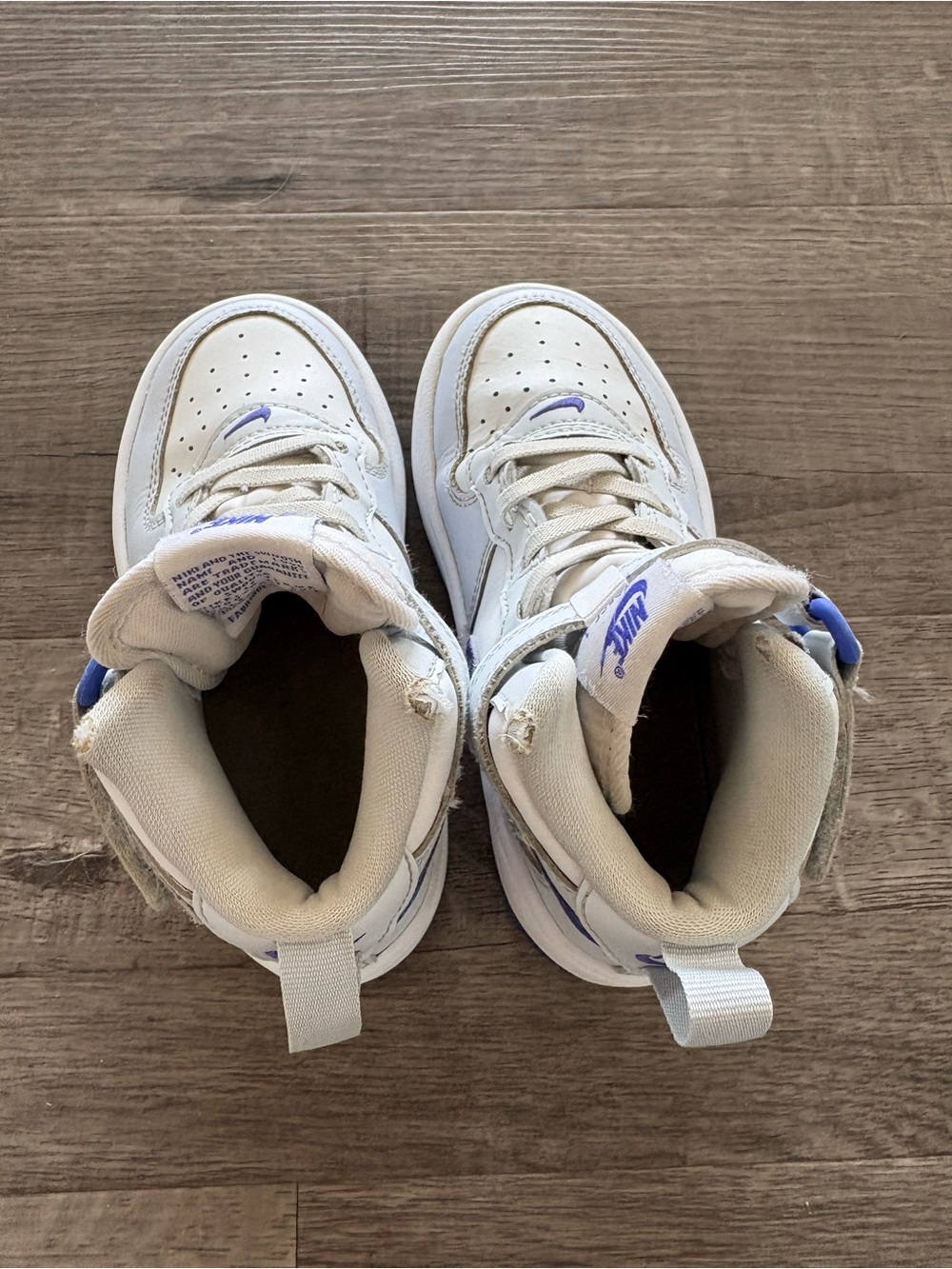 Children Nike Sneakers - Picture 5 of 7